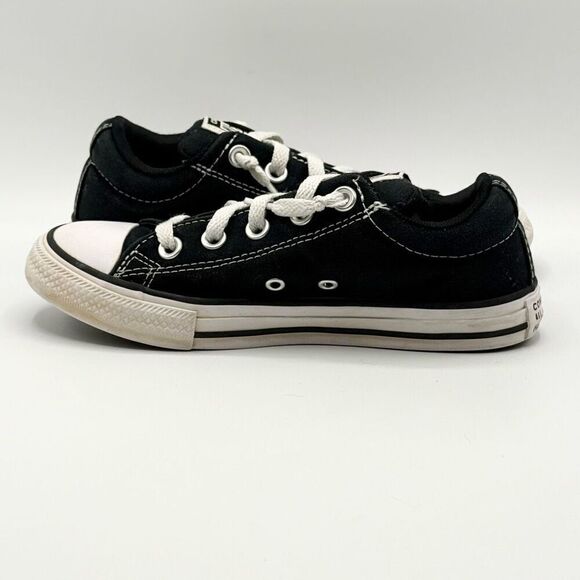 Converse All Star Chuck Taylor Black and White Lace Up Low Sneakers - Kids US 2 - Picture 7 of 10